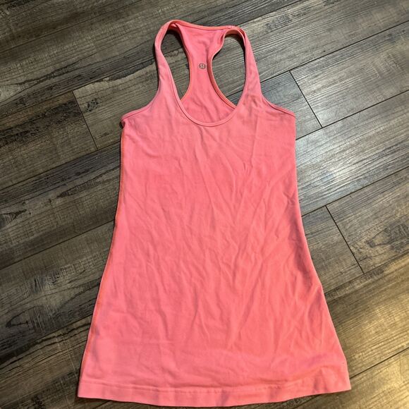 LULULEMON RACER BACK PINK  STRETCH TANK TOP YOGA FITNESS Women’s 4 Small - Picture 1 of 6